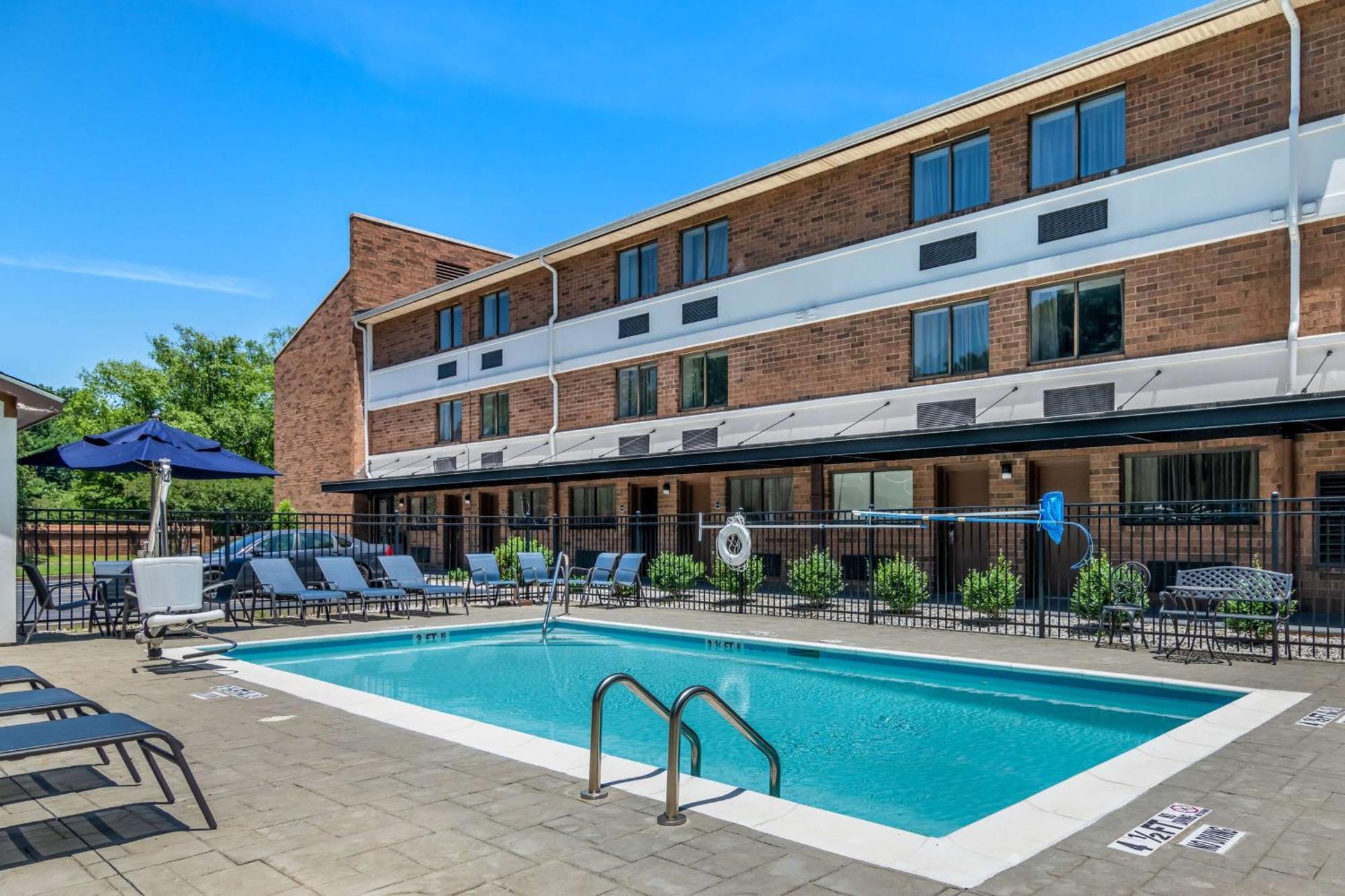 Best Western Atlanta-Marietta Ballpark Hotel Waterford Bagian luar foto