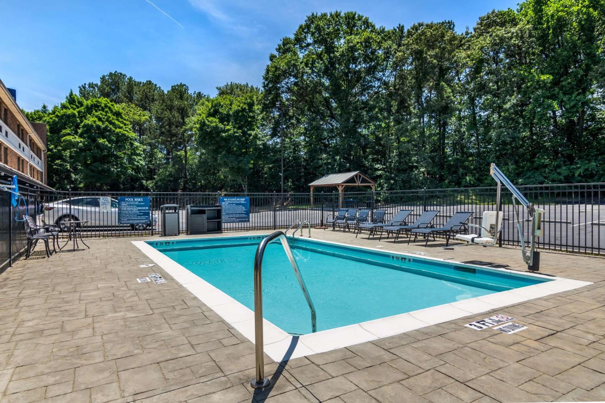 Best Western Atlanta-Marietta Ballpark Hotel Waterford Bagian luar foto